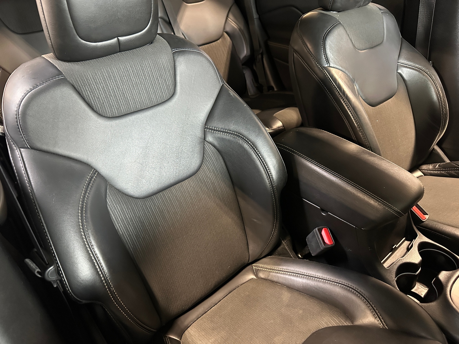 Thumbnail: 2018 Jeep Cherokee - 2