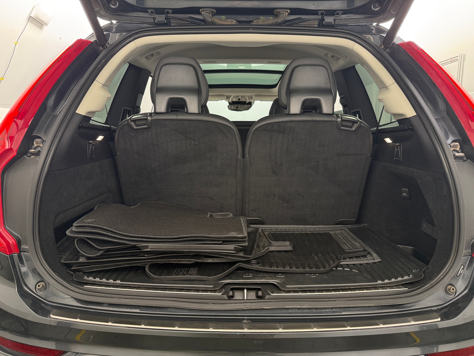 Thumbnail: 2021 Volvo XC90 - 6