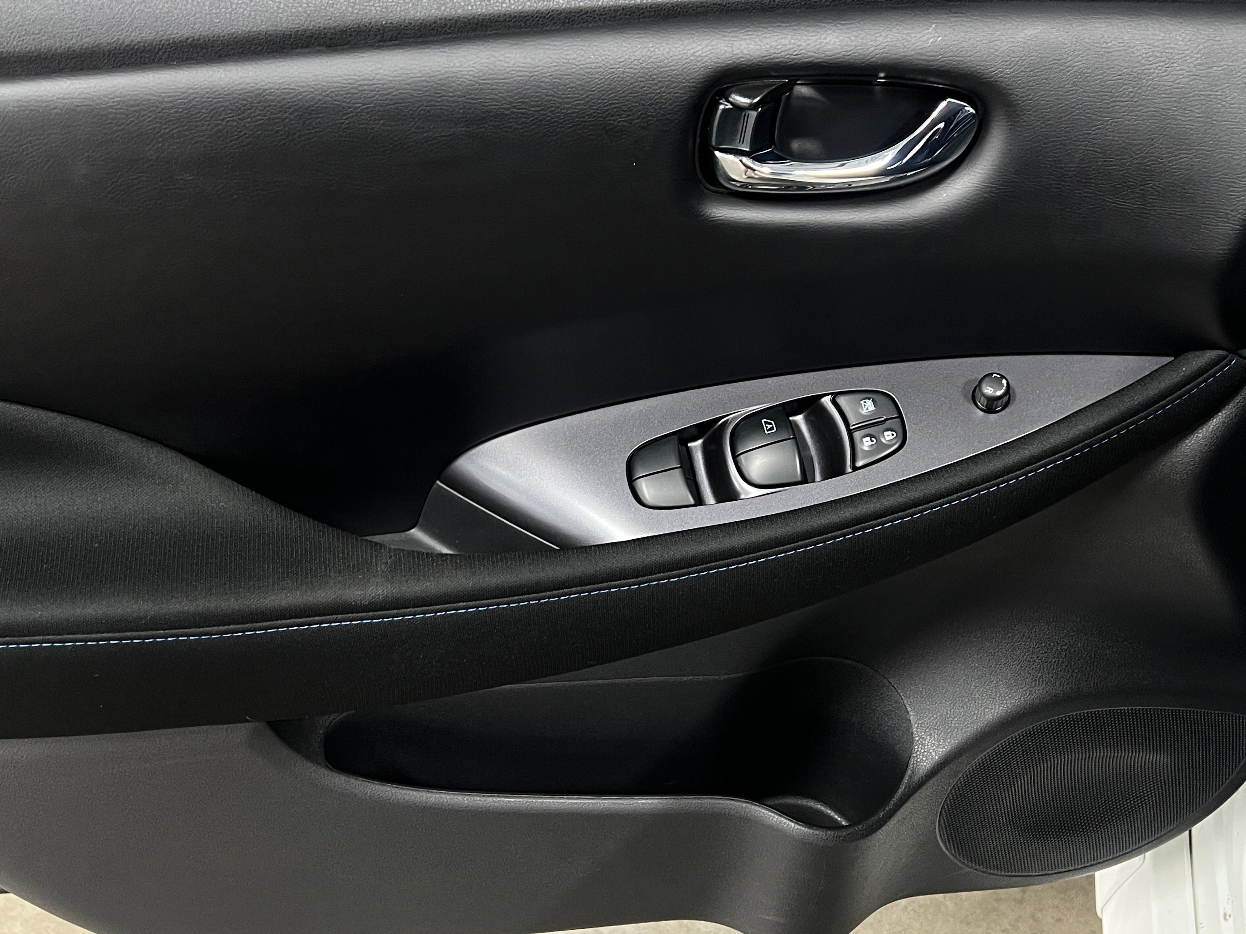 Used 2025 Nissan Leaf S with VIN 1N4AZ1BV3SC564712 for sale in Auburn, WA