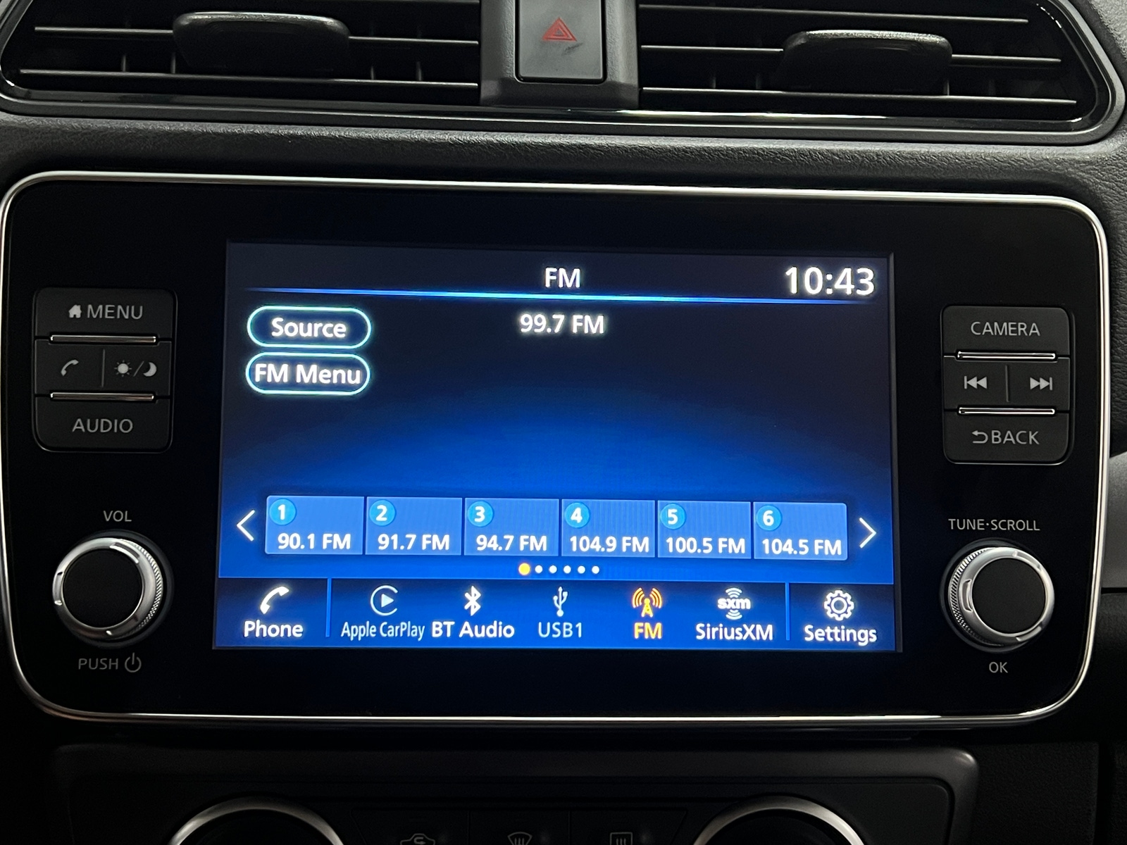 Thumbnail: 2025 Nissan Leaf - 4