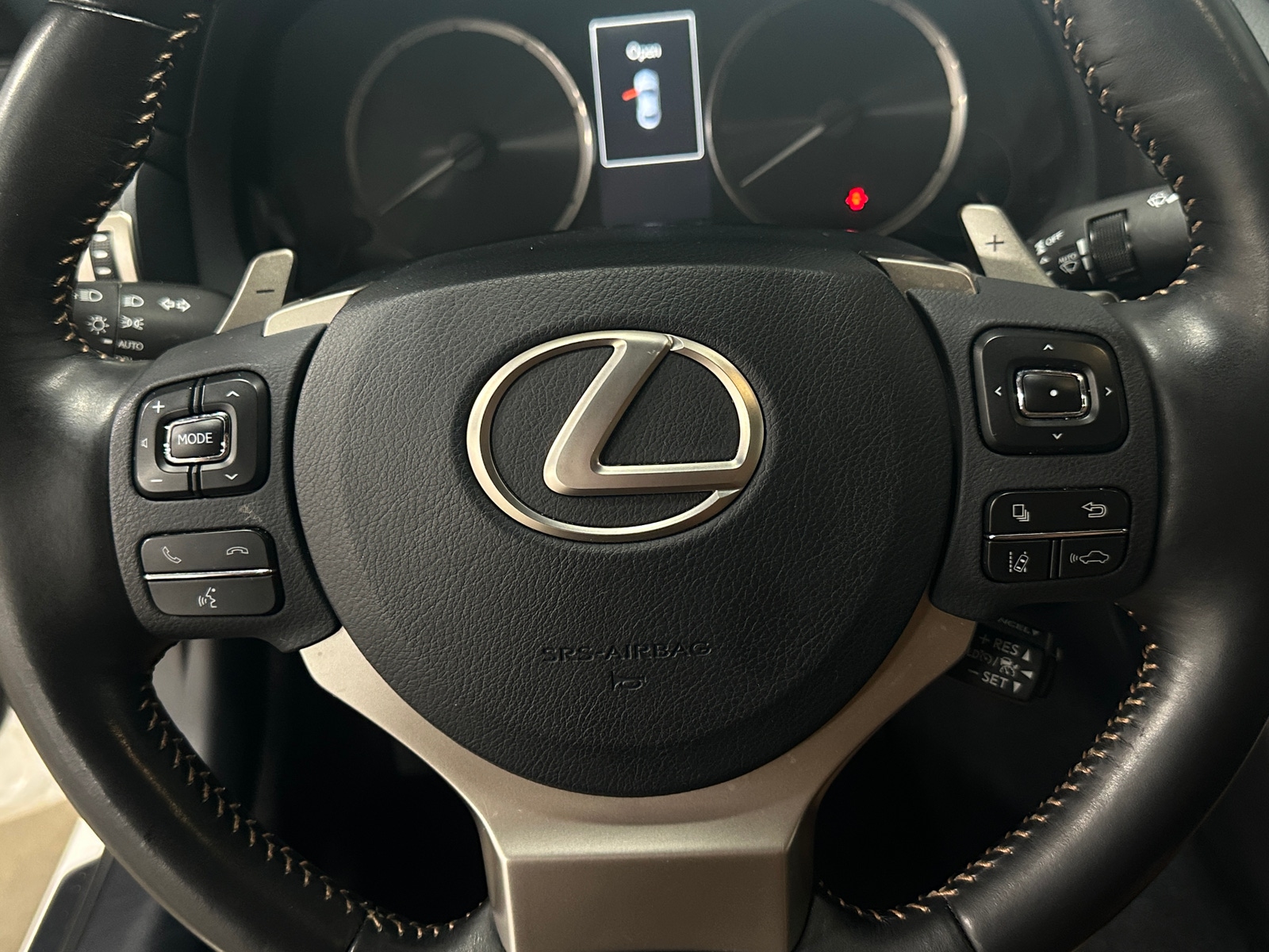 Thumbnail: 2019 Lexus RC - 4