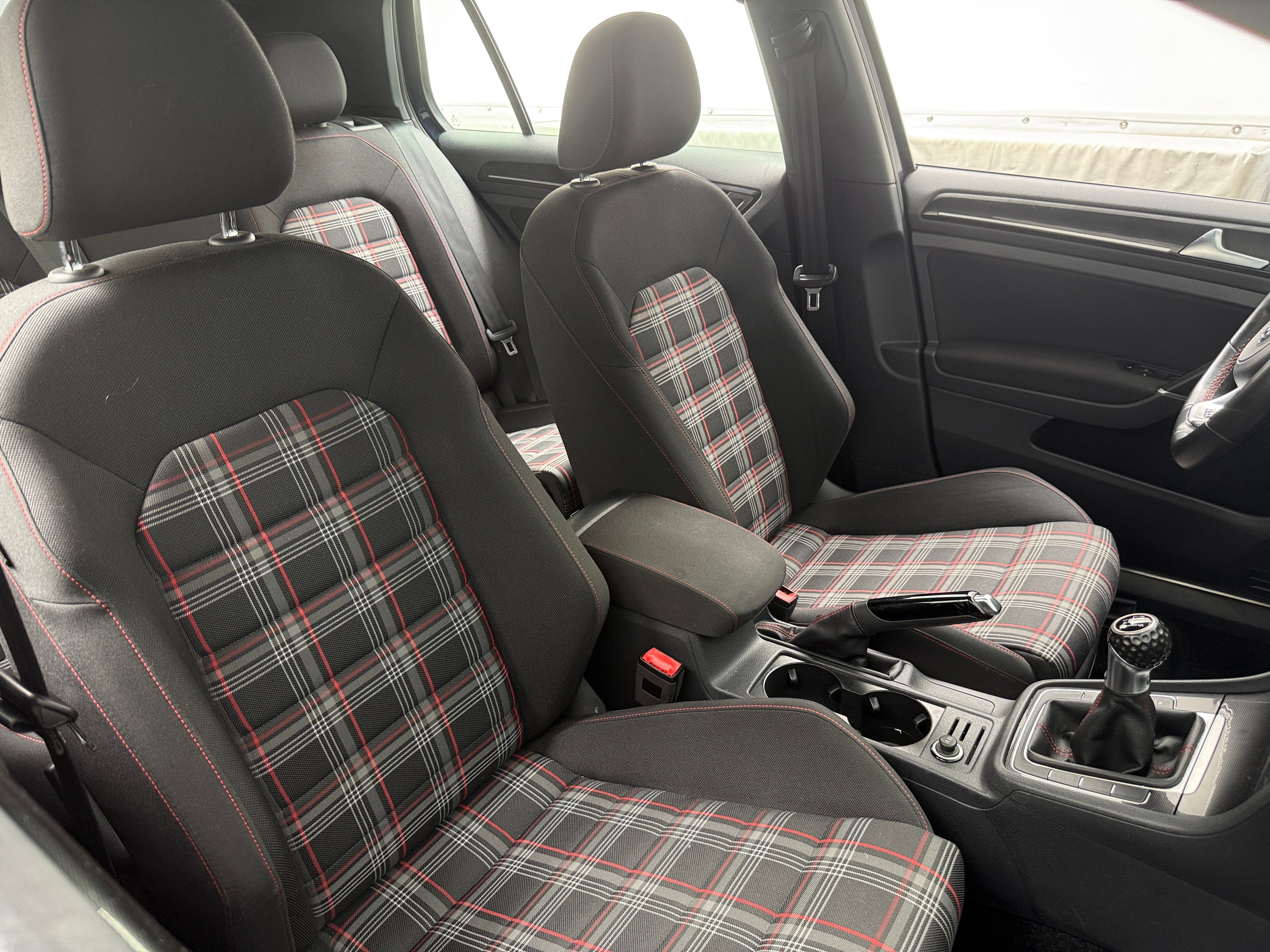 2017 Volkswagen Golf GTI