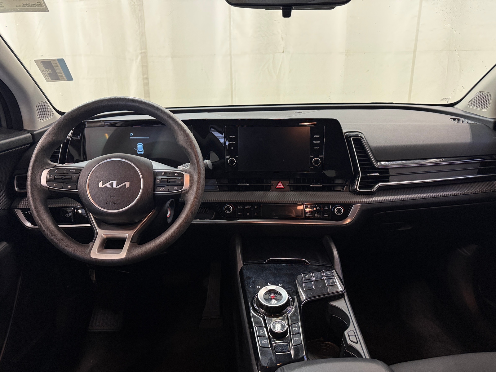 Thumbnail: 2023 Kia Sportage - 3