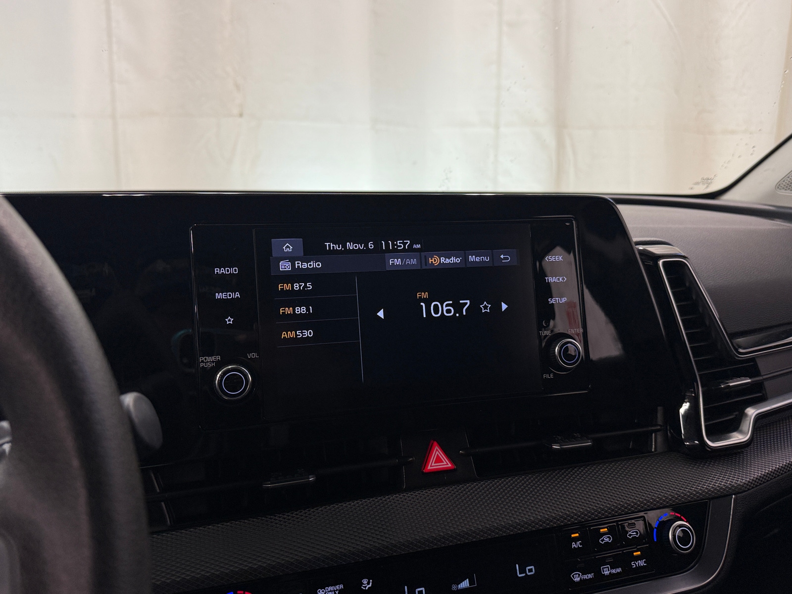 Thumbnail: 2023 Kia Sportage - 4