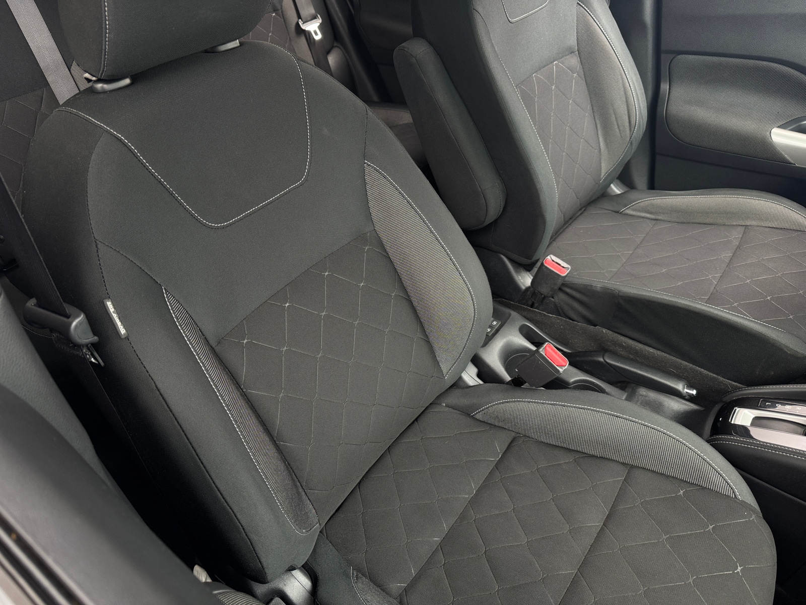 Thumbnail: 2019 Nissan Kicks - 2