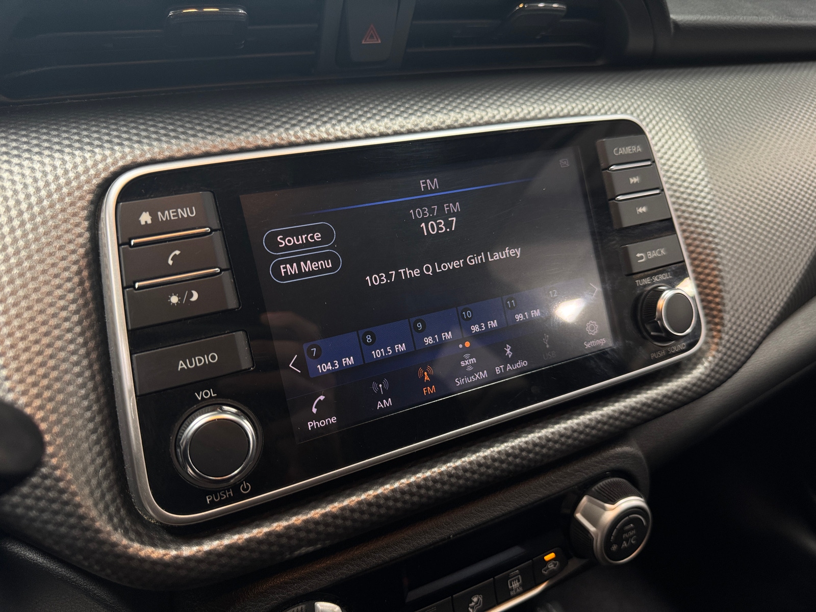 Thumbnail: 2019 Nissan Kicks - 4