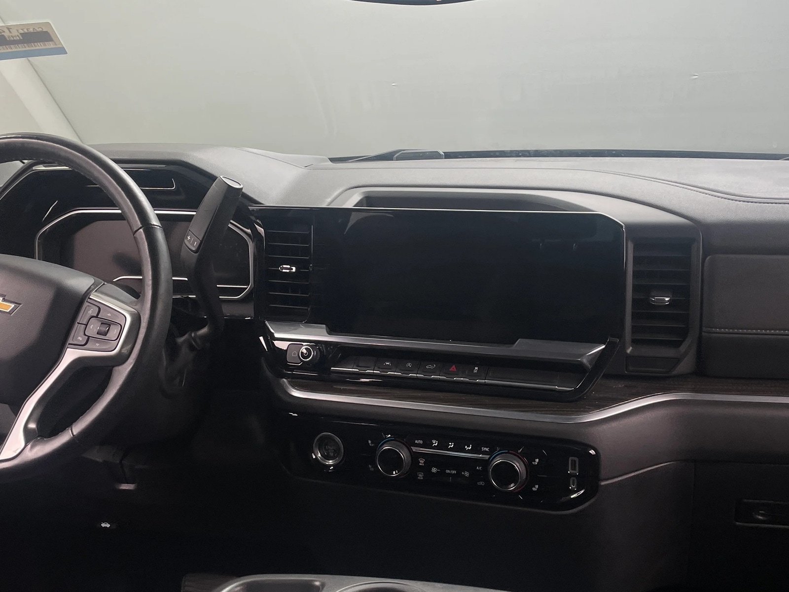 Thumbnail: 2022 Chevrolet Silverado 1500 - 3