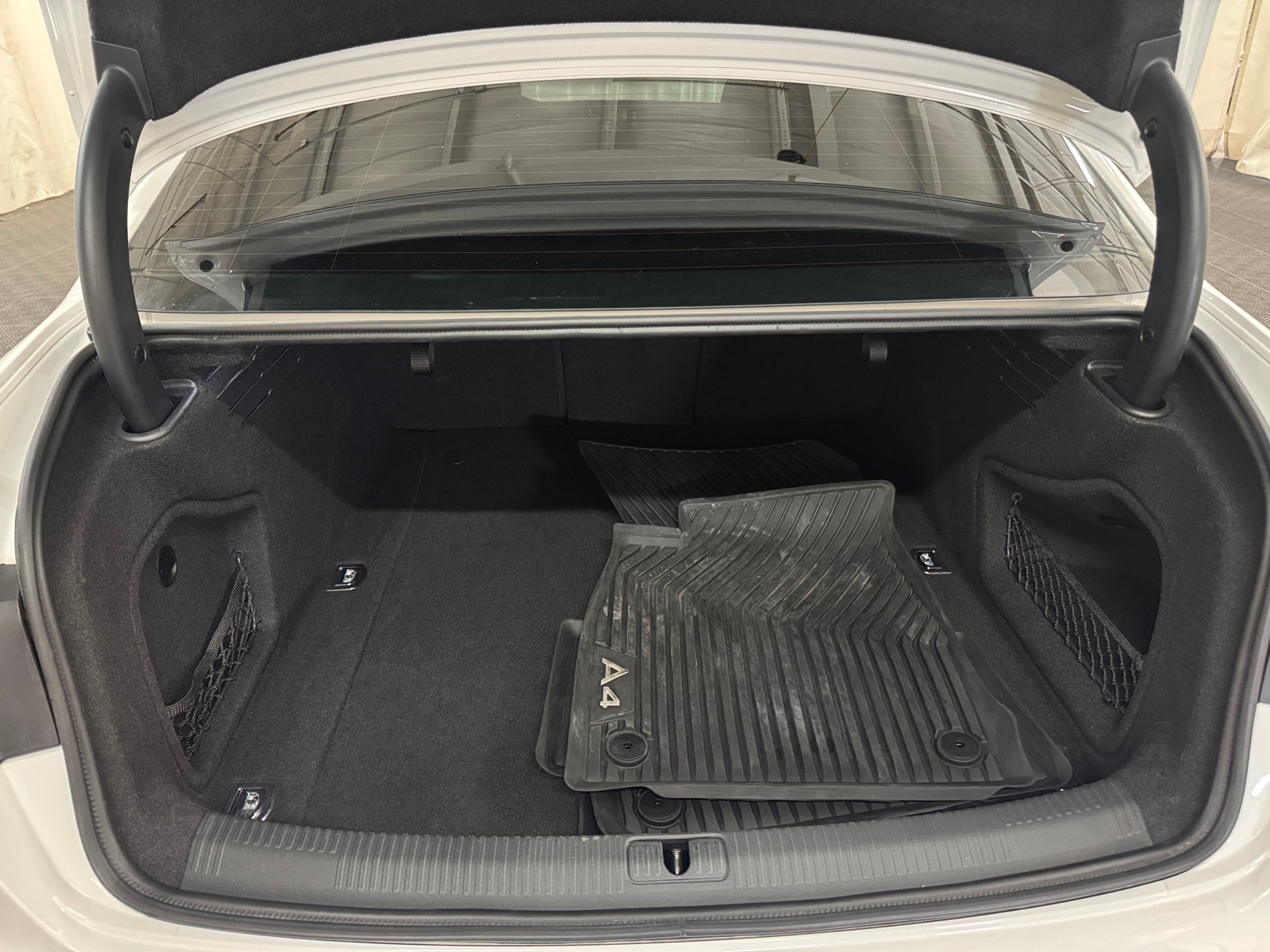 Thumbnail: 2017 Audi A4 - 6