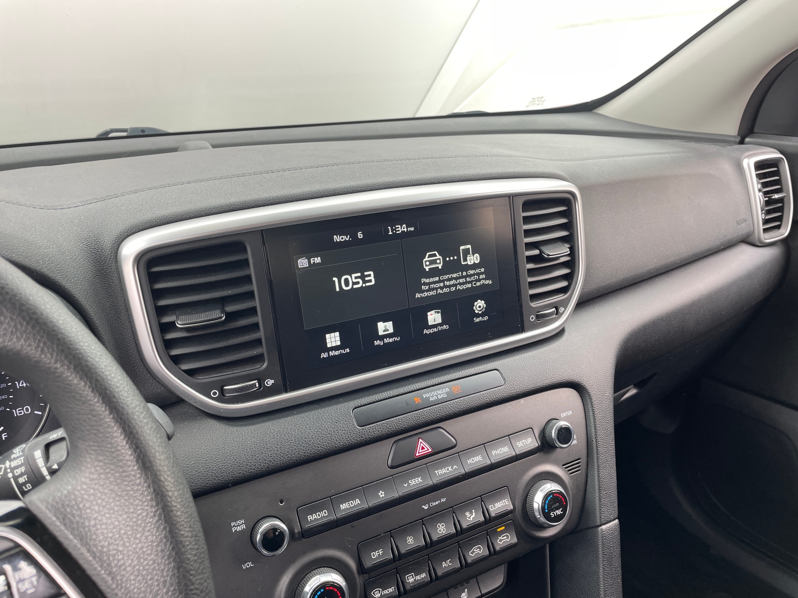 Thumbnail: 2022 Kia Sportage - 4