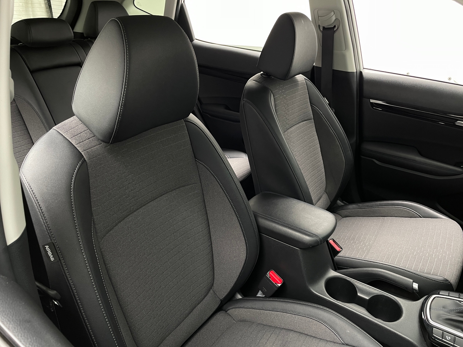 Thumbnail: 2023 Kia Seltos - 2