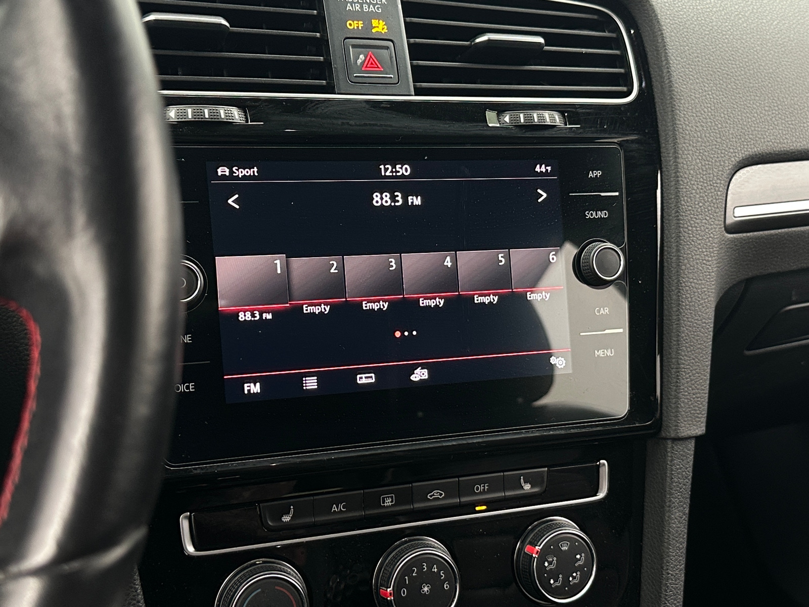 Thumbnail: 2018 Volkswagen Golf - 4