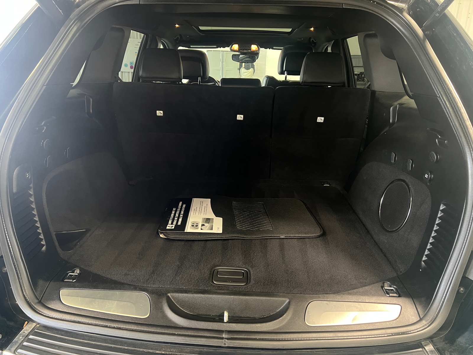 Thumbnail: 2019 Jeep Grand Cherokee - 6