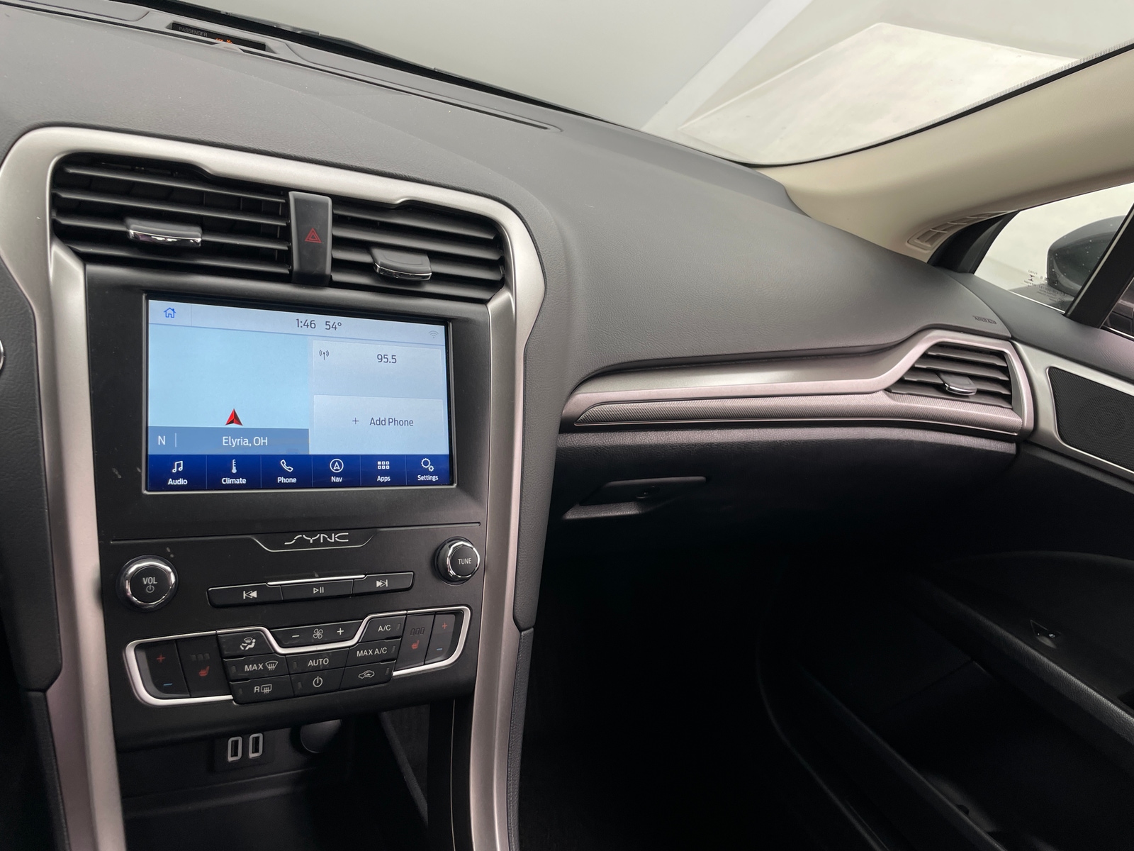 Thumbnail: 2020 Ford Fusion - 4