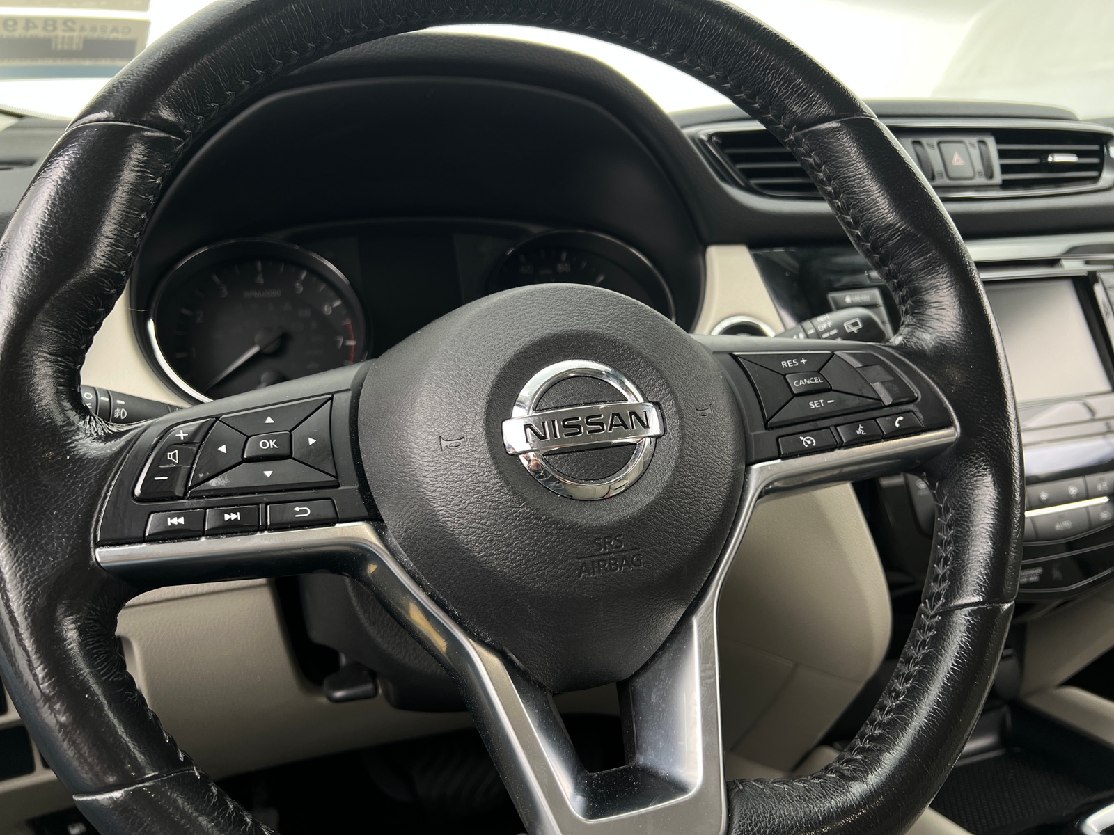 Thumbnail: 2019 Nissan Rogue Sport - 5