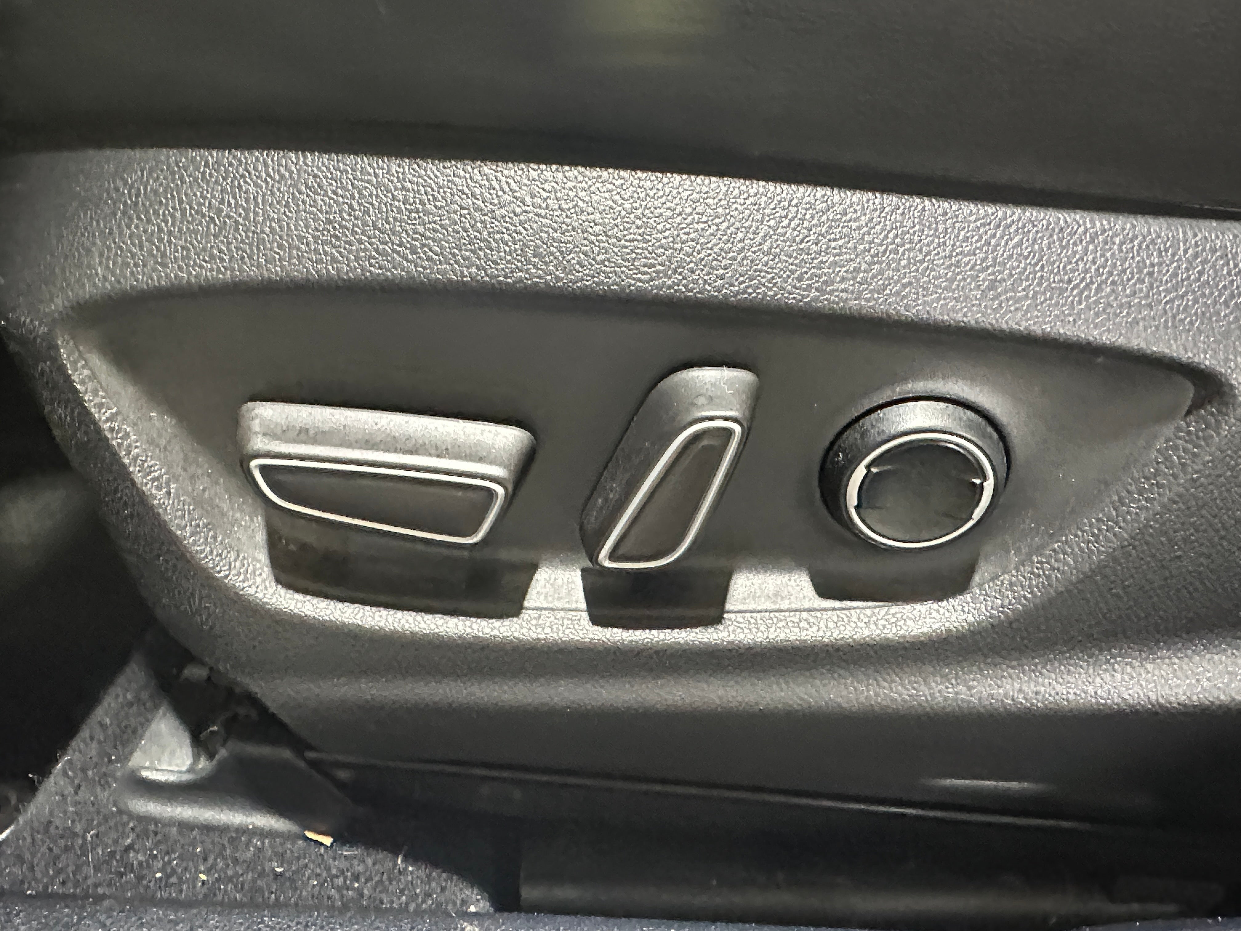 Used 2017 Toyota Prius Prime Advanced with VIN JTDKARFP8H3034437 for sale in Oak Creek, WI