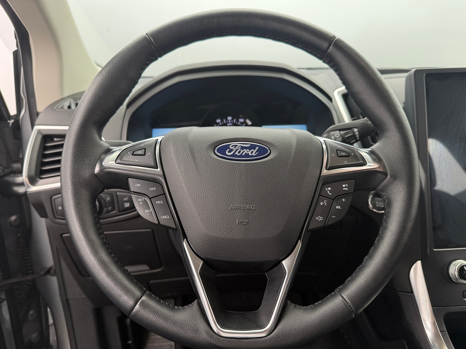 Thumbnail: 2024 Ford Edge - 4