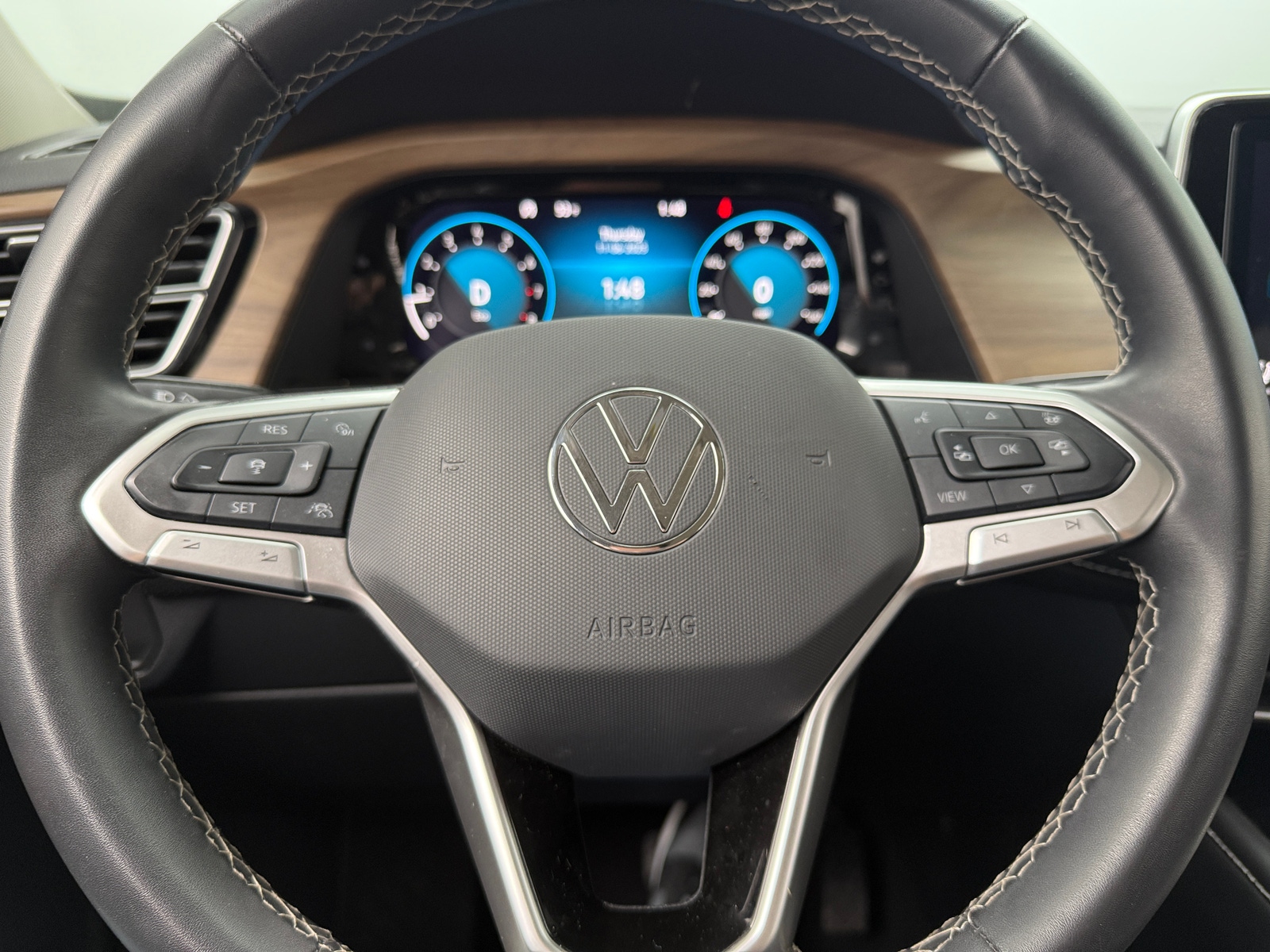 Thumbnail: 2024 Volkswagen Atlas - 4