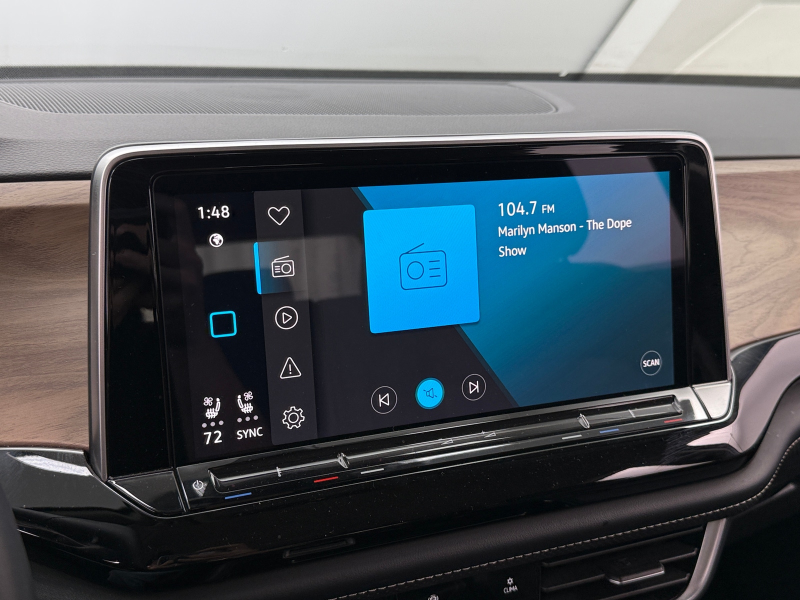 Thumbnail: 2024 Volkswagen Atlas - 3