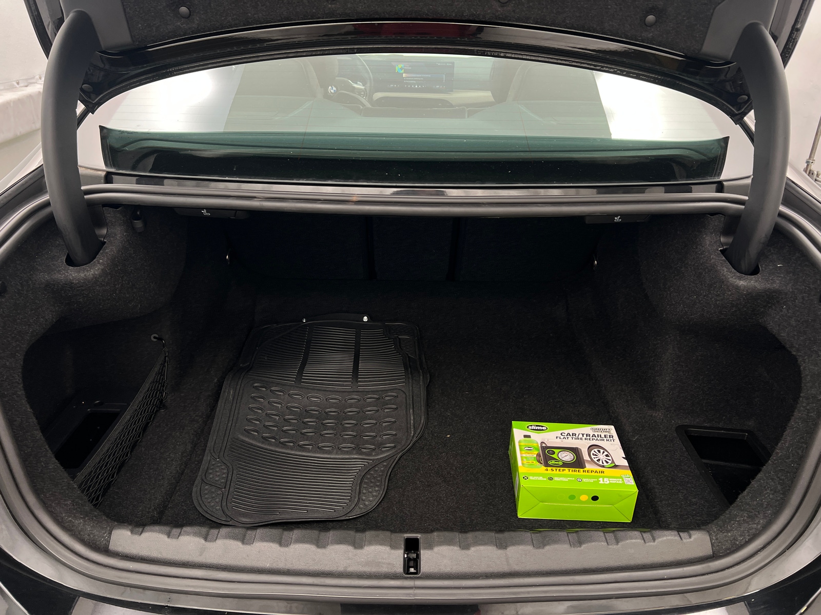 Thumbnail: 2025 BMW 4 Series - 4