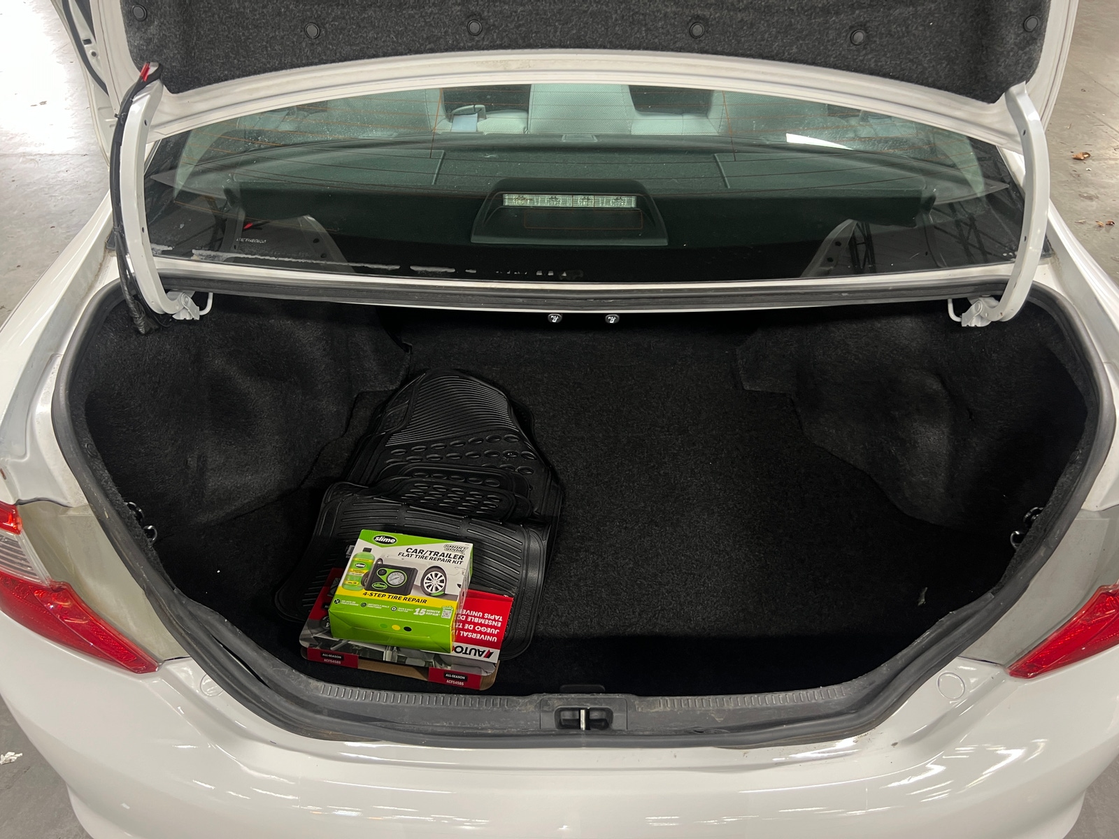 Thumbnail: 2014 Toyota Camry - 7