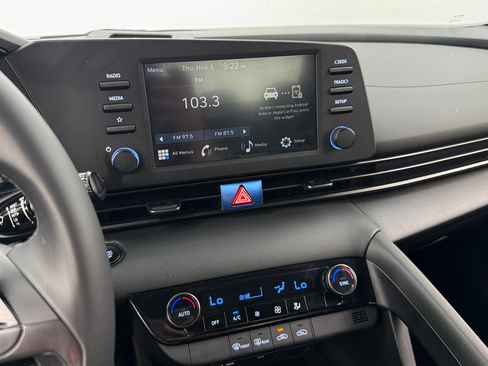 Thumbnail: 2025 Hyundai Elantra - 4