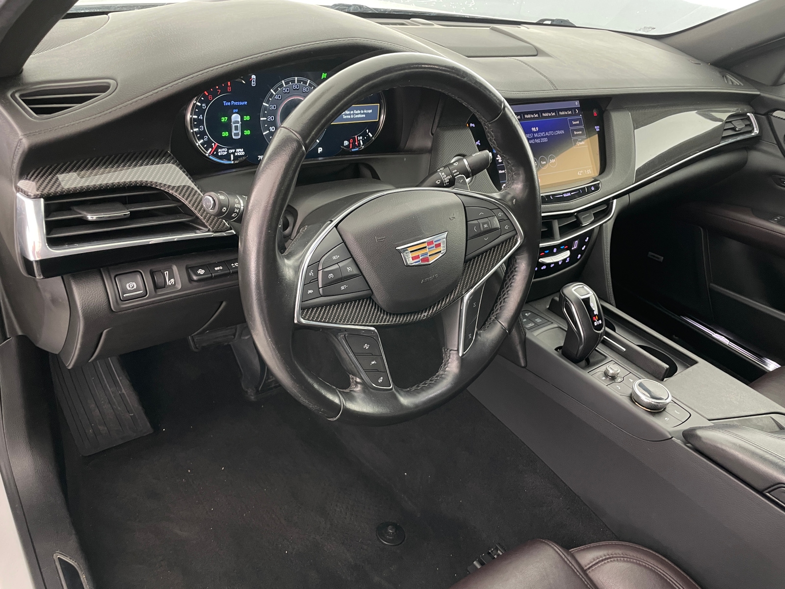 Thumbnail: 2019 Cadillac CT6 - 2
