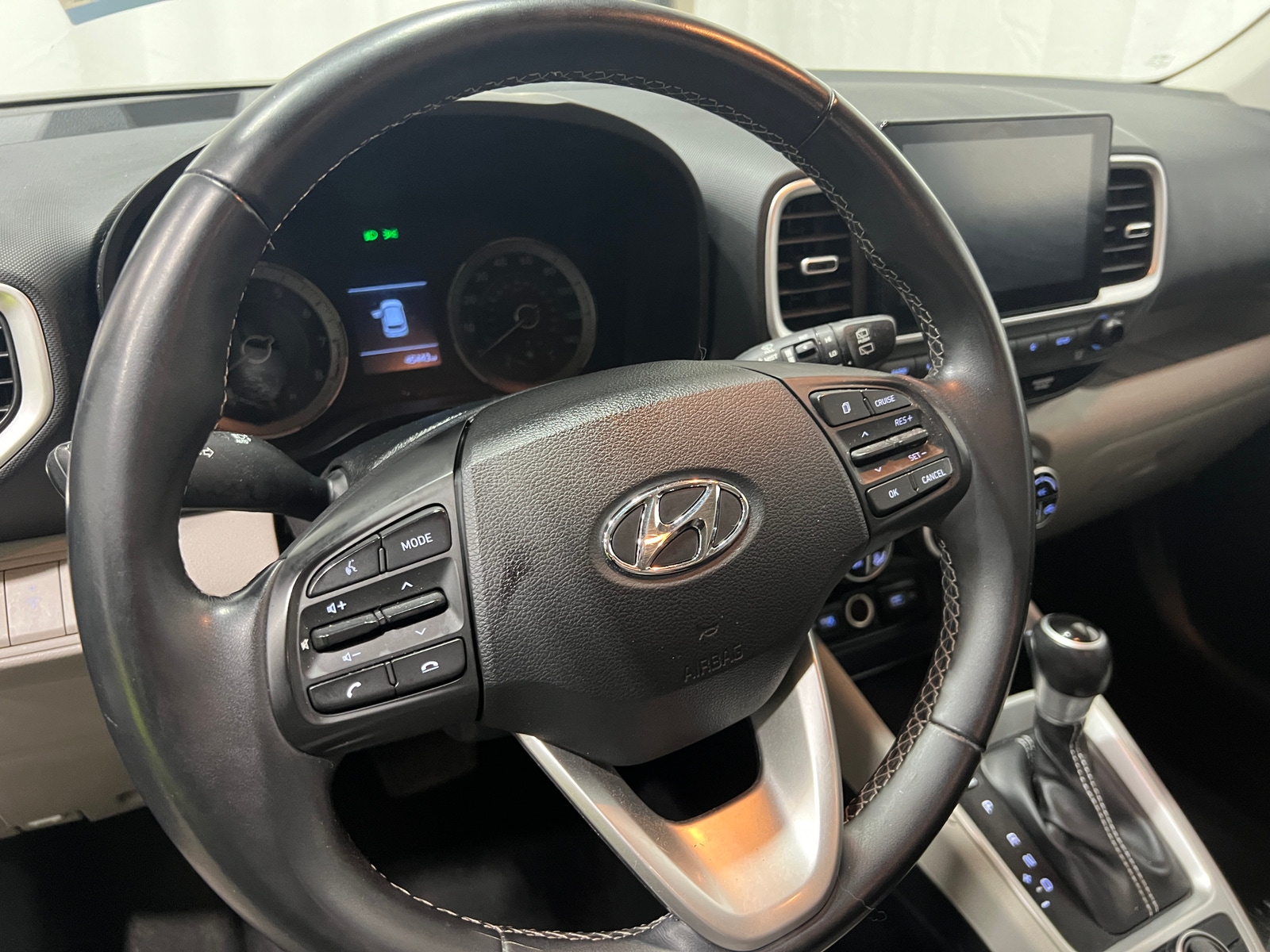 Thumbnail: 2022 Hyundai Venue - 5