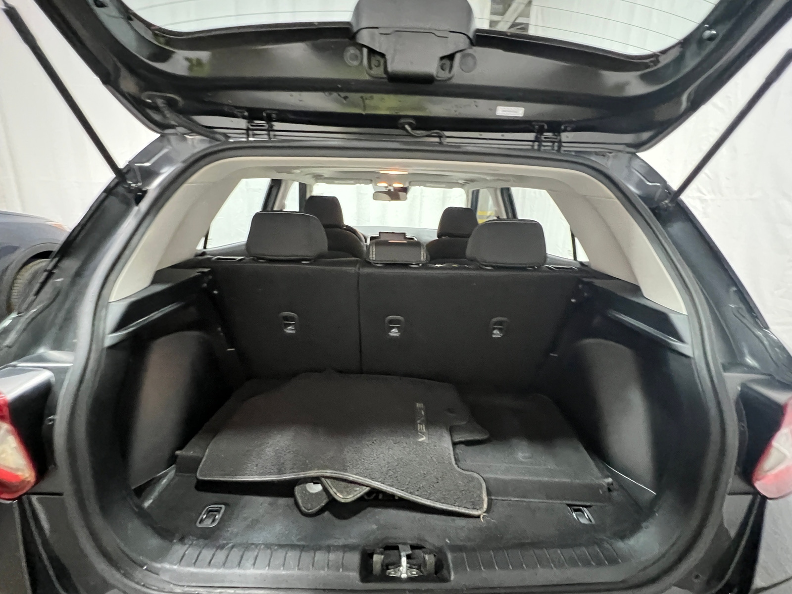 Thumbnail: 2022 Hyundai Venue - 7