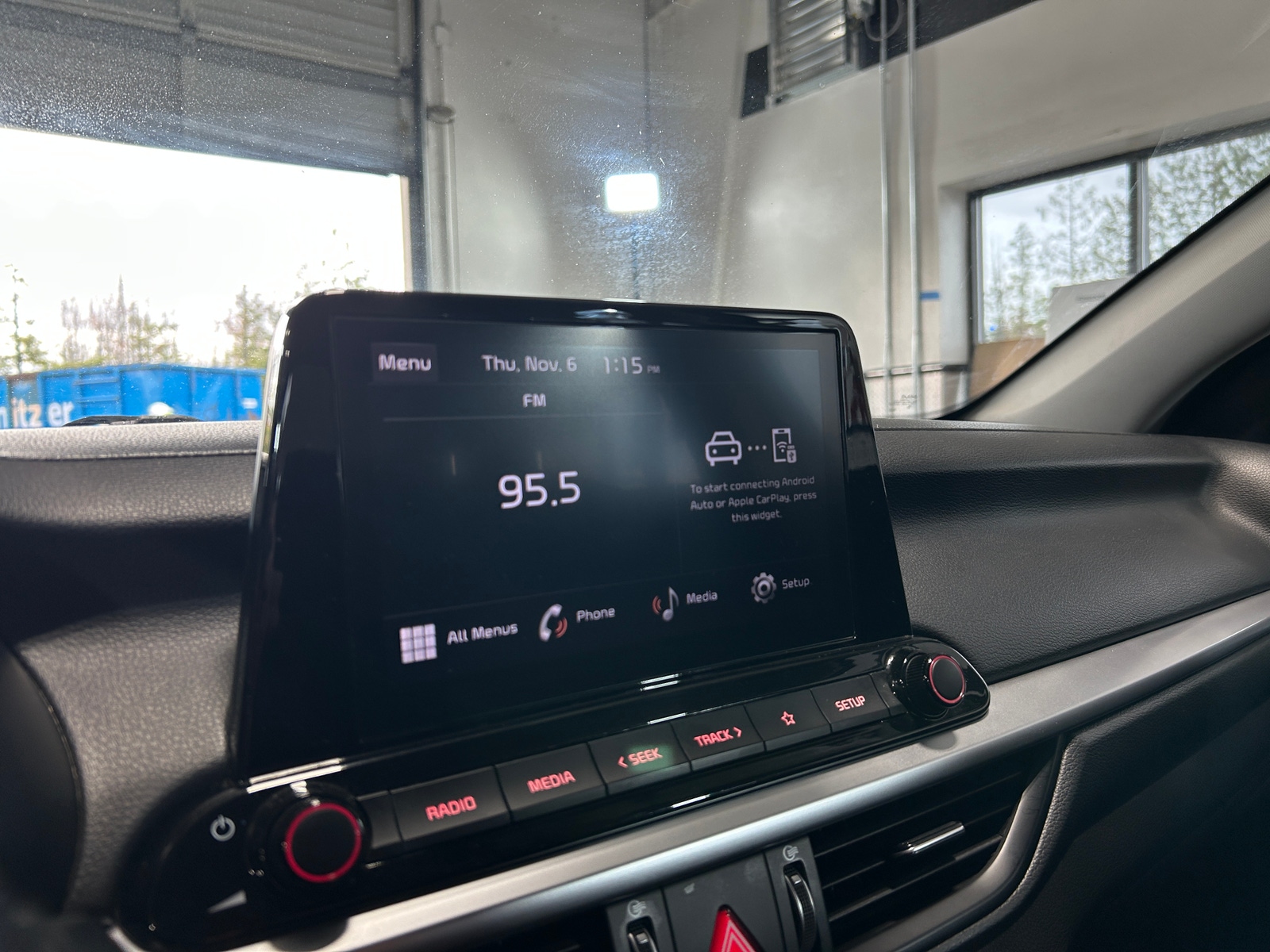 Thumbnail: 2024 Kia Forte - 4