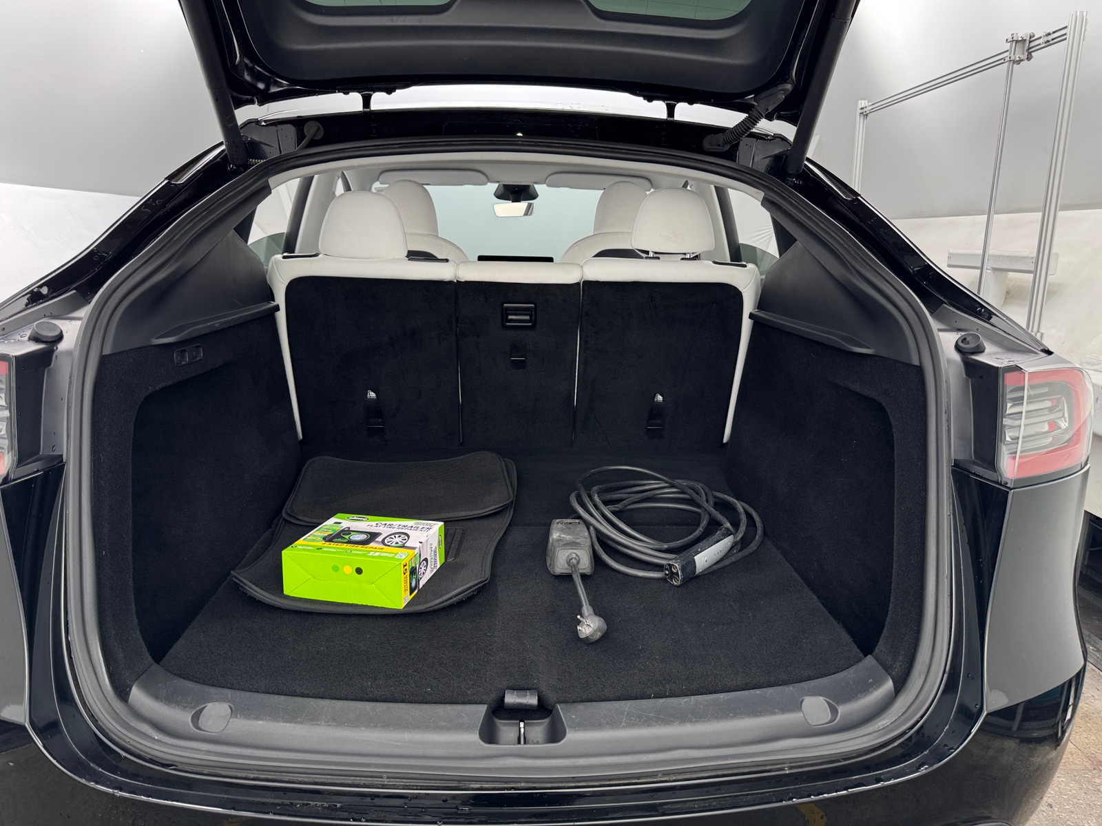 Thumbnail: 2024 Tesla Model Y - 6