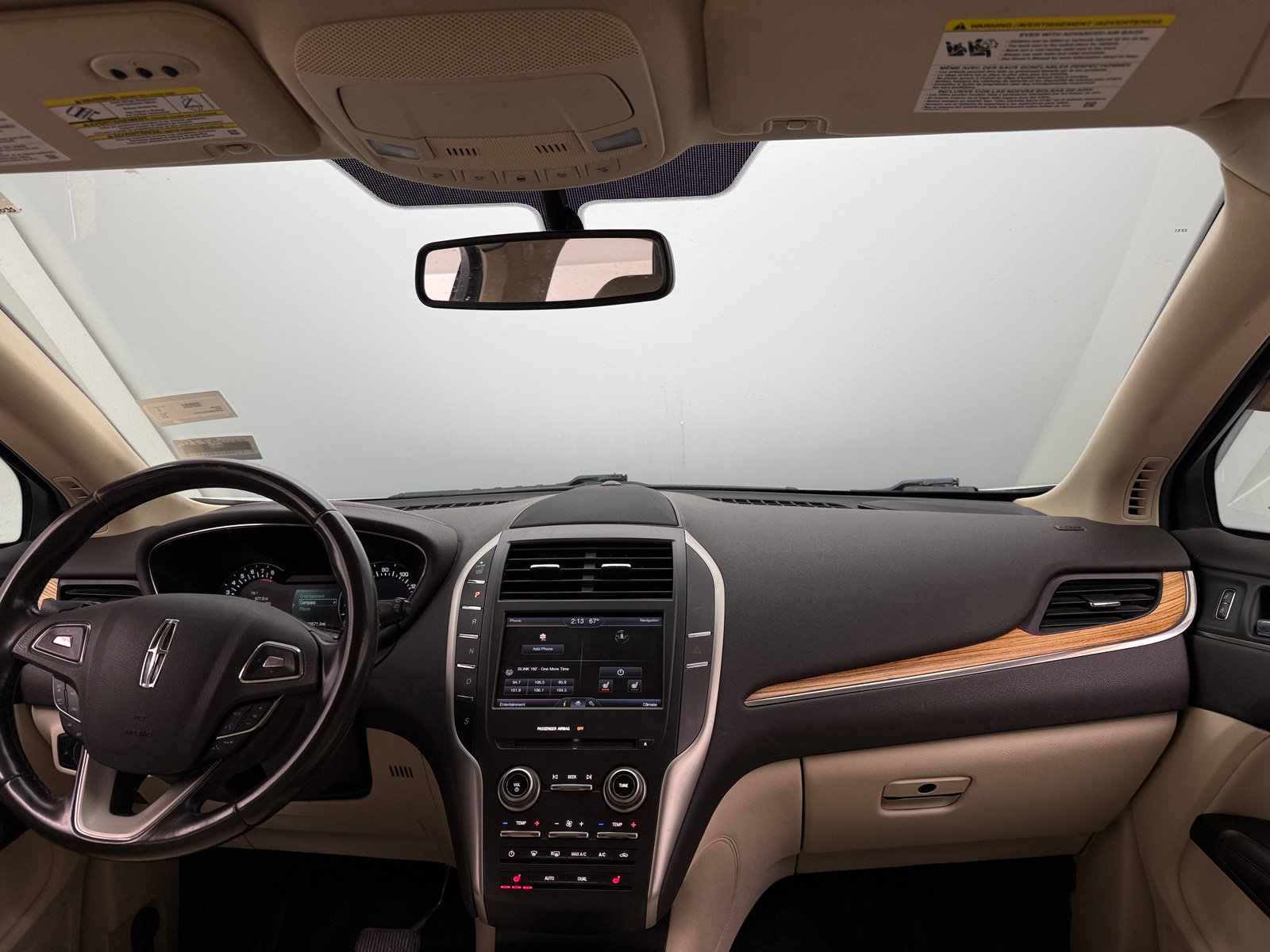 Thumbnail: 2015 Lincoln MKC - 2