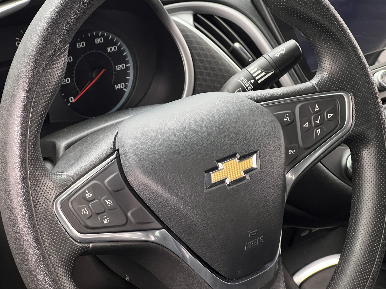 Thumbnail: 2022 Chevrolet Malibu - 5