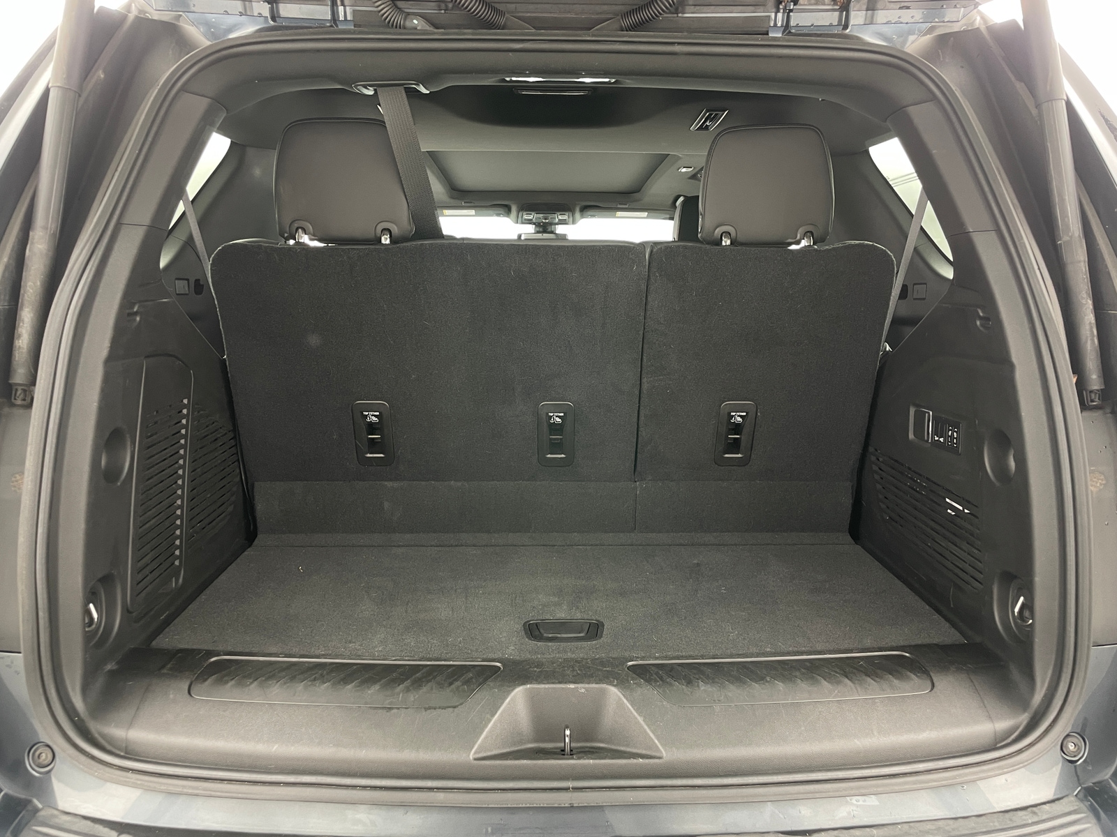 Thumbnail: 2021 Chevrolet Tahoe - 6