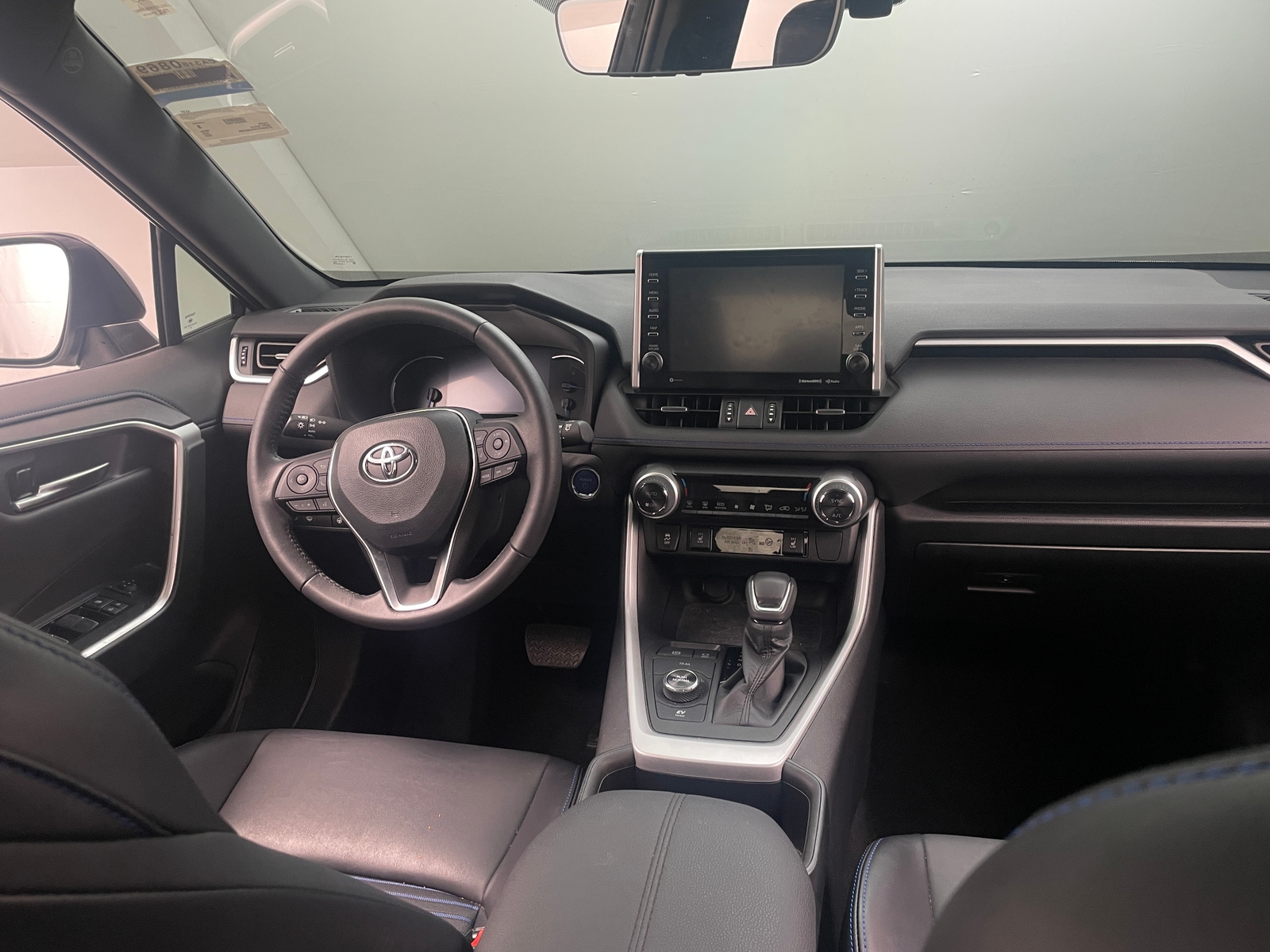 Thumbnail: 2022 Toyota RAV4 - 2