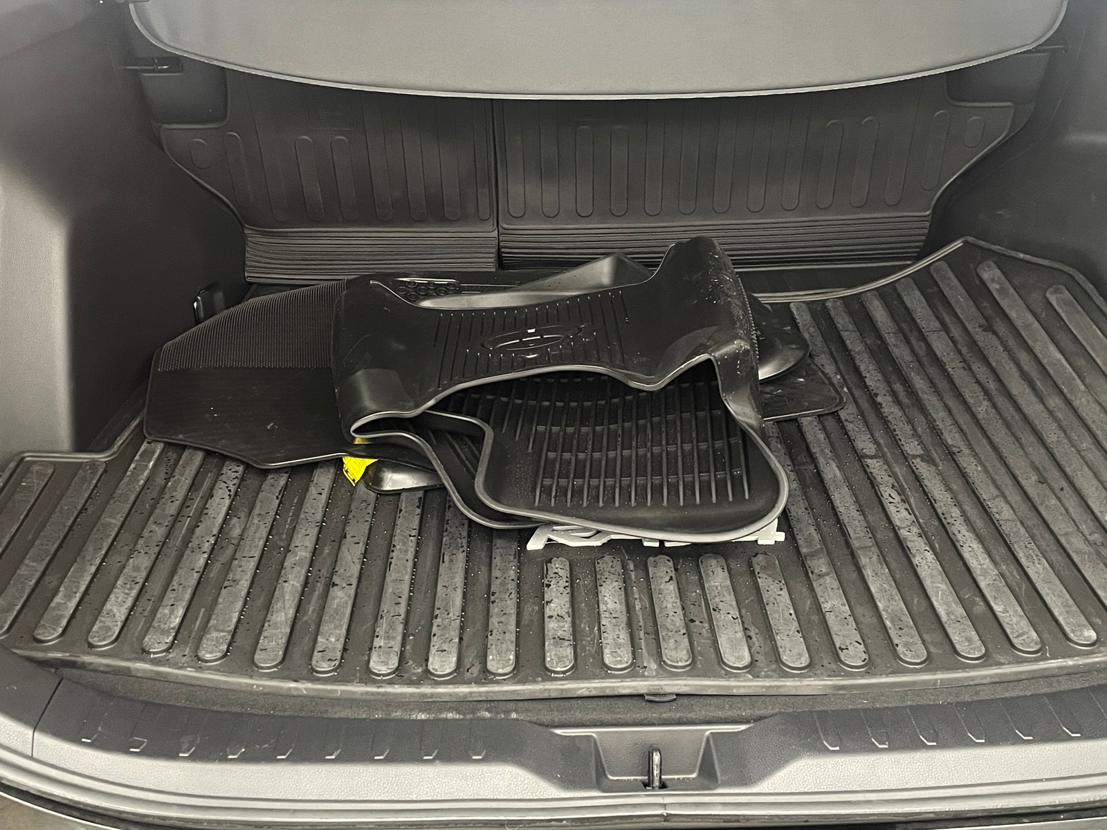 Thumbnail: 2022 Toyota RAV4 - 6