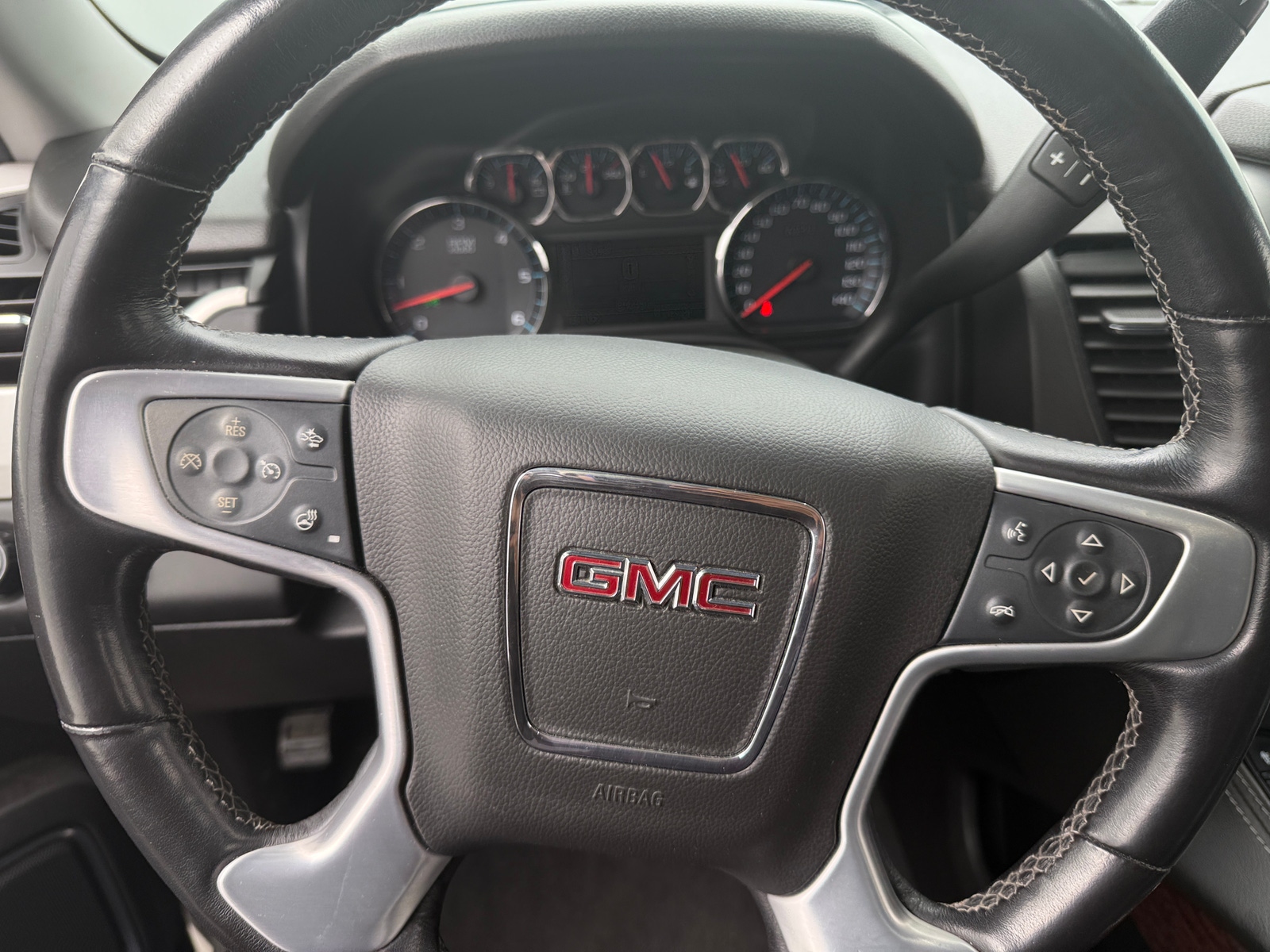 Thumbnail: 2020 GMC Yukon - 4