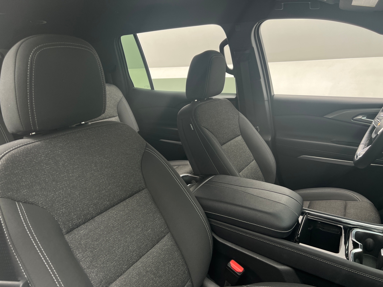 Thumbnail: 2024 Chevrolet Traverse - 2