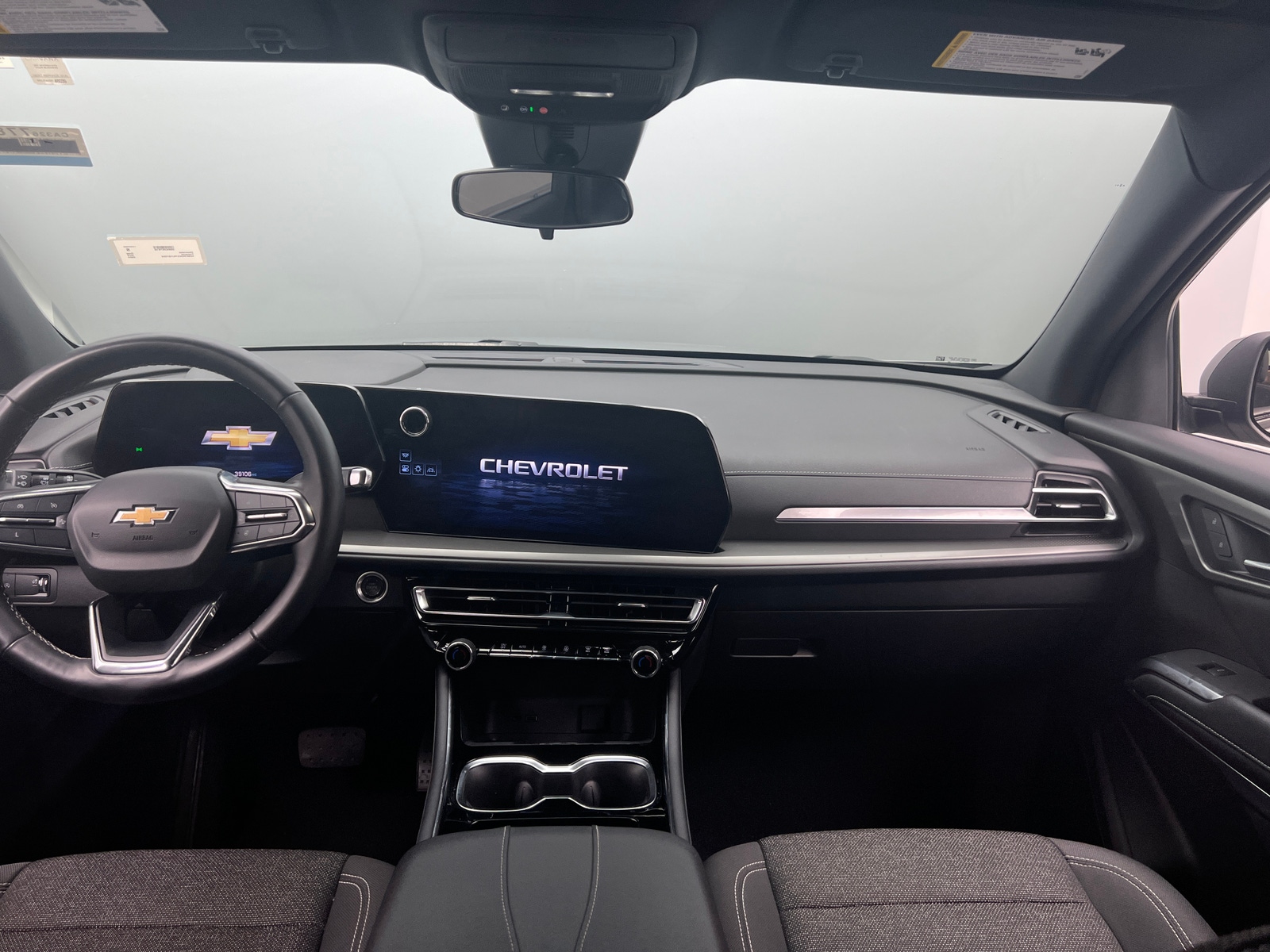 Thumbnail: 2024 Chevrolet Traverse - 3