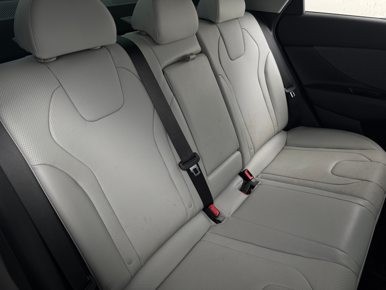 Thumbnail: 2023 Hyundai Elantra - 5