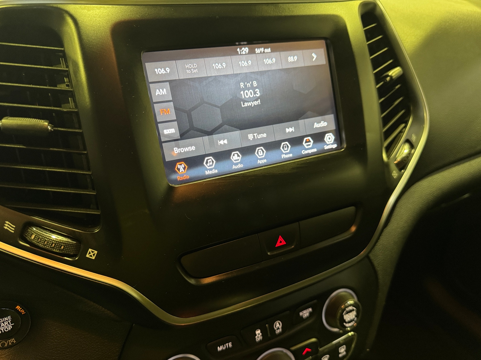 Thumbnail: 2019 Jeep Cherokee - 4