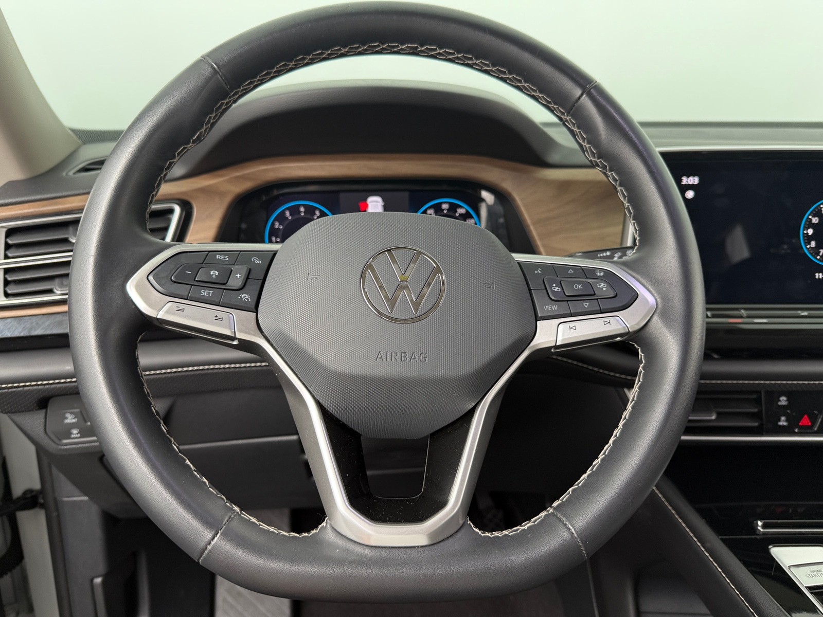 Thumbnail: 2024 Volkswagen Atlas - 4