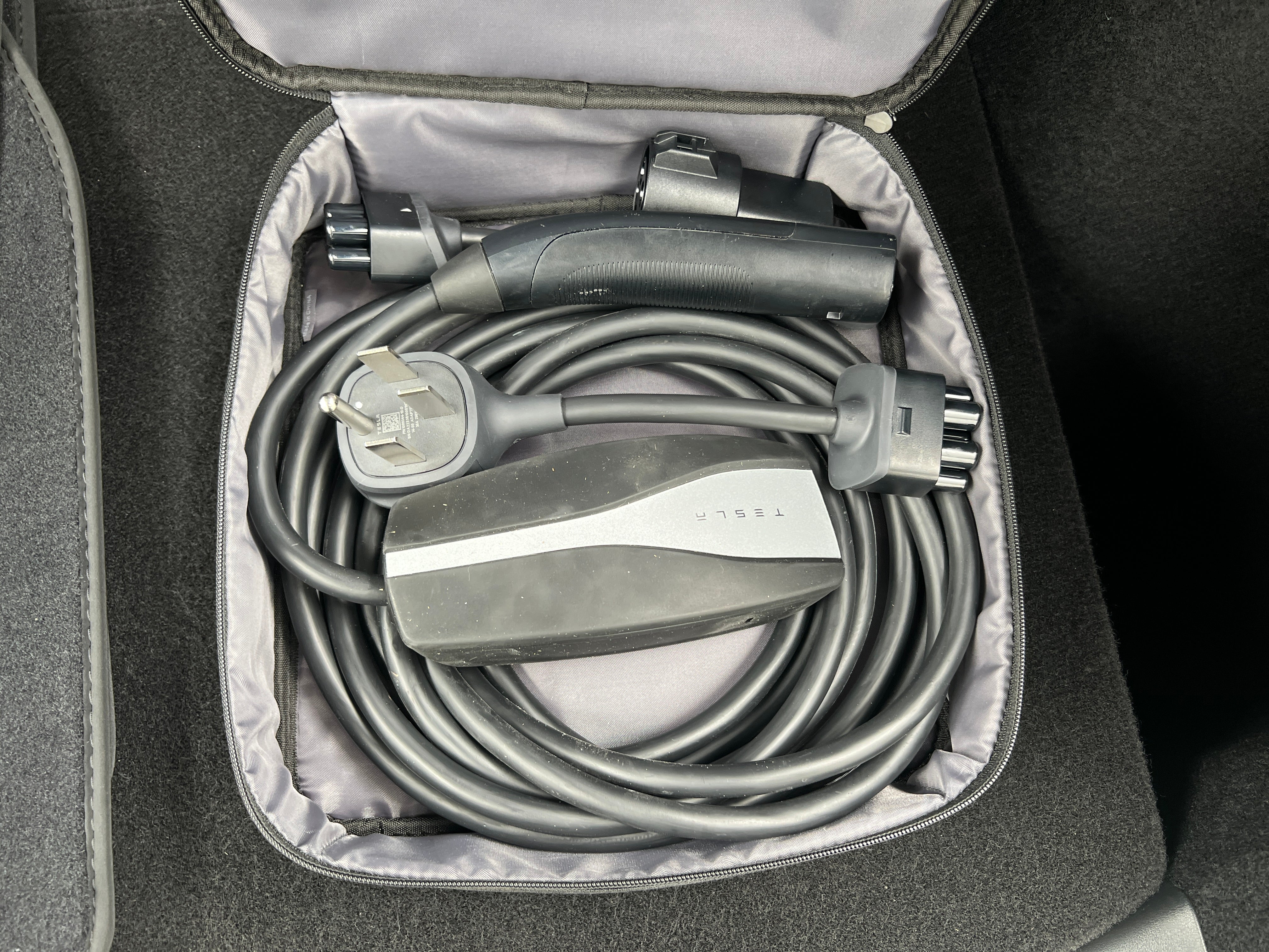 Used 2024 Tesla Model Y Performance with VIN 7SAYGDEF4RA291913 for sale in Oak Creek, WI