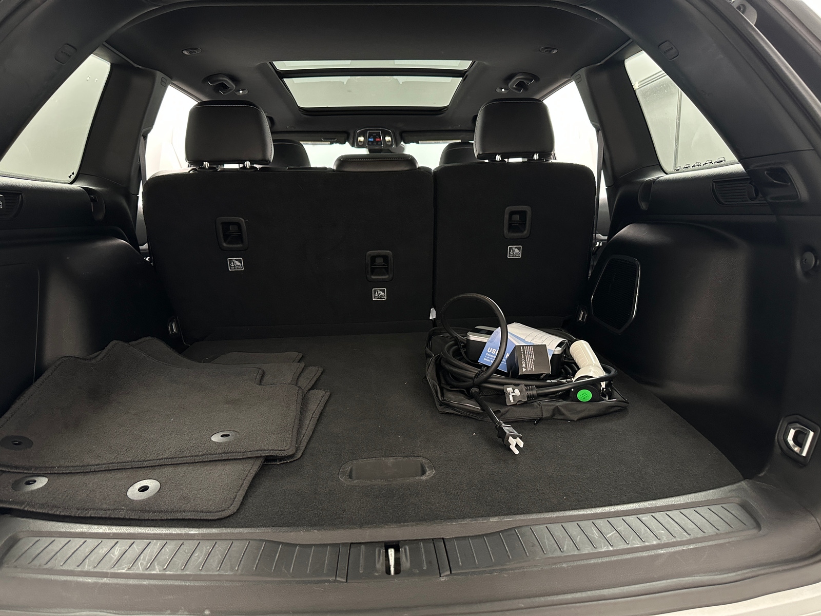 Thumbnail: 2024 Jeep Grand Cherokee - 6