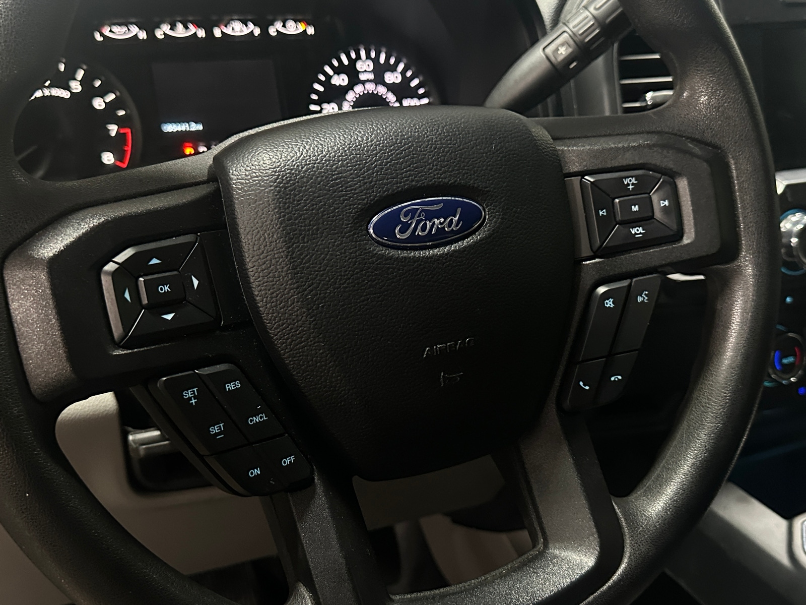 Thumbnail: 2020 Ford Econoline - 5