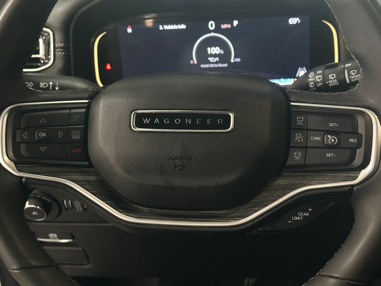 Thumbnail: 2024 Jeep Wagoneer - 4