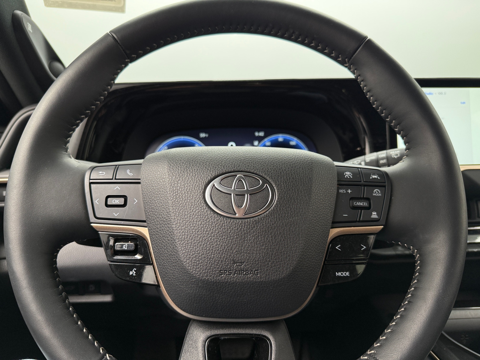 Thumbnail: 2025 Toyota Crown Signia - 4