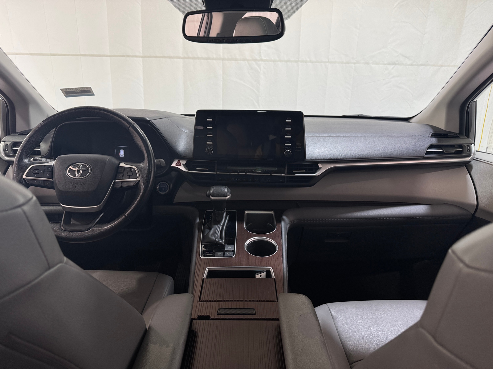 Thumbnail: 2021 Toyota Sienna - 2