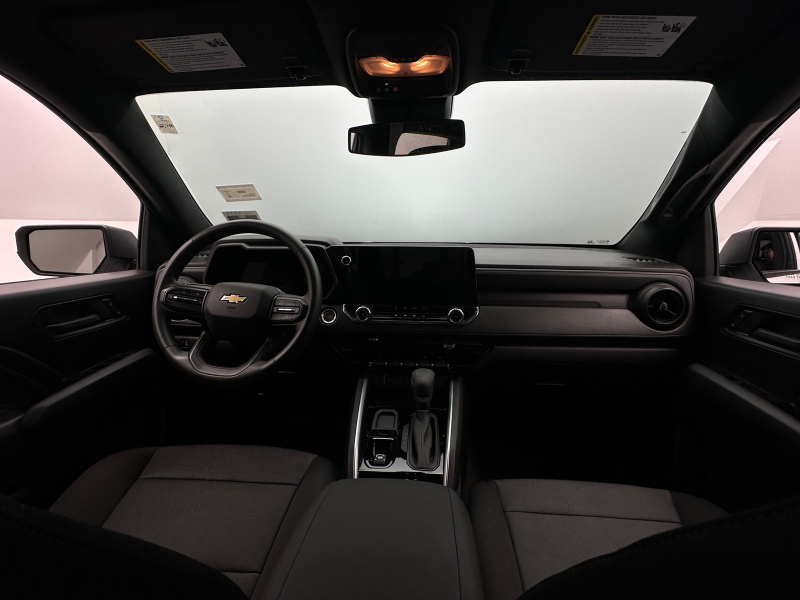 Thumbnail: 2024 Chevrolet Colorado - 3