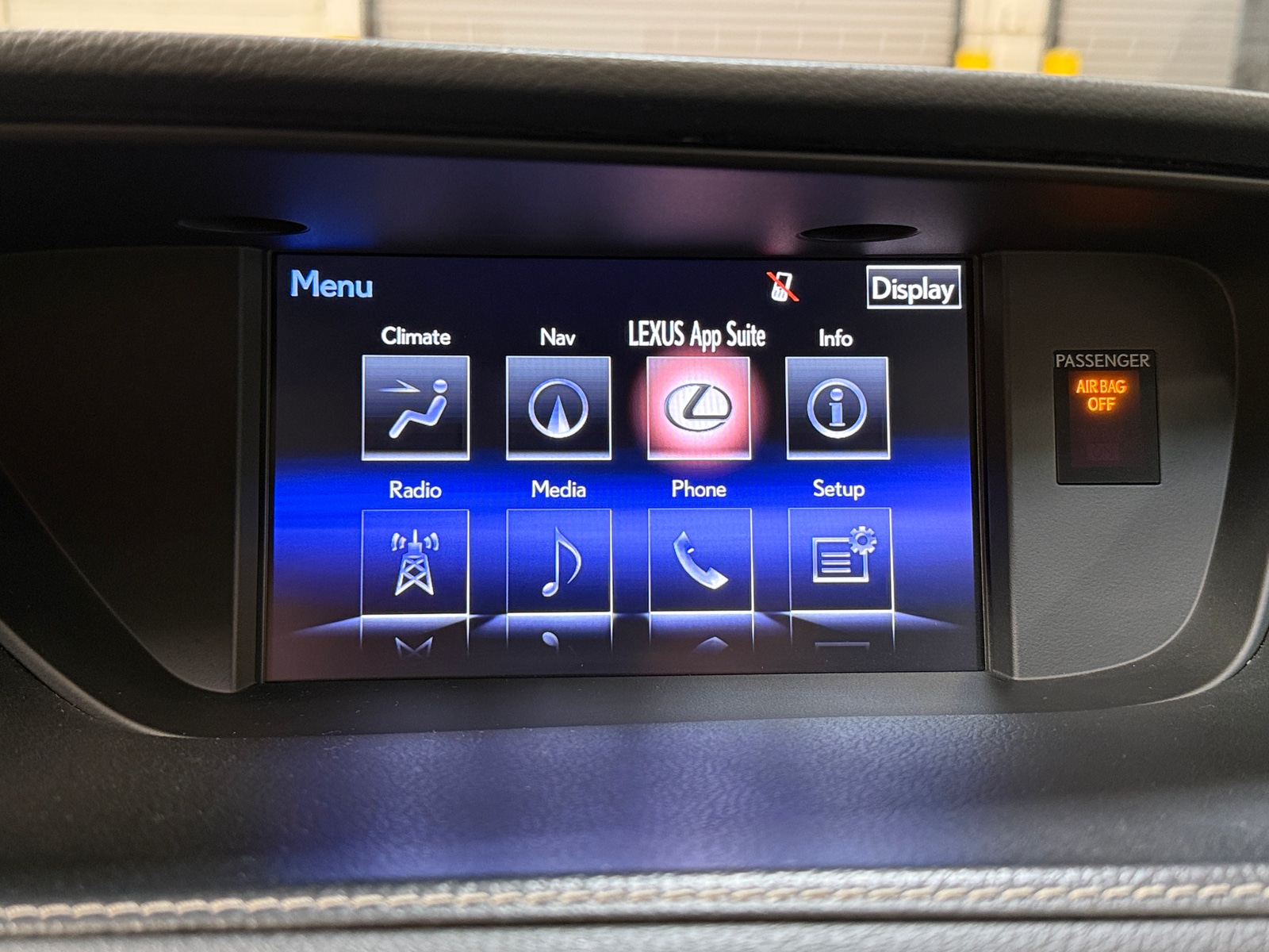 Thumbnail: 2016 Lexus ES - 3