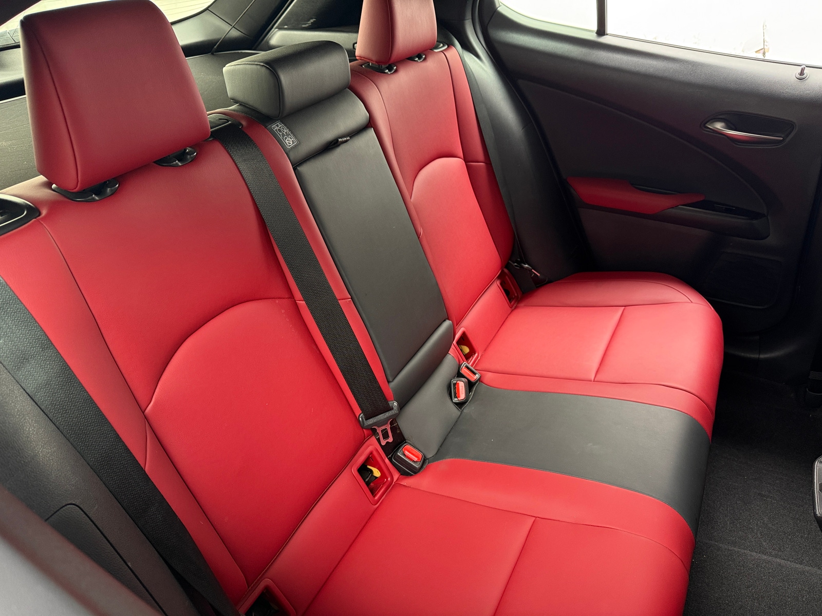 Thumbnail: 2021 Lexus UX - 5